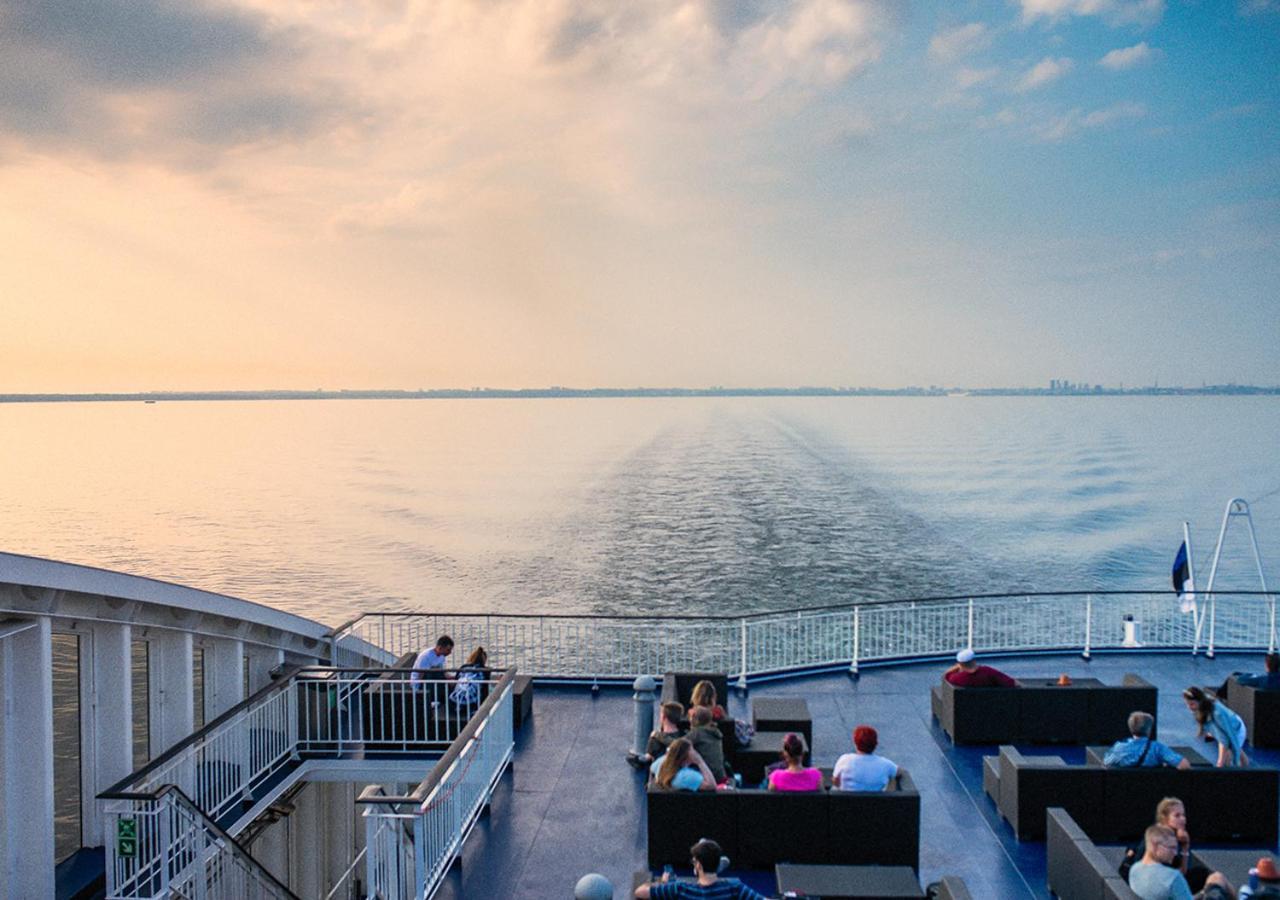 Viking Line Ferry Viking Xprs - Night Cruise From Helsinki Hotel Buitenkant foto