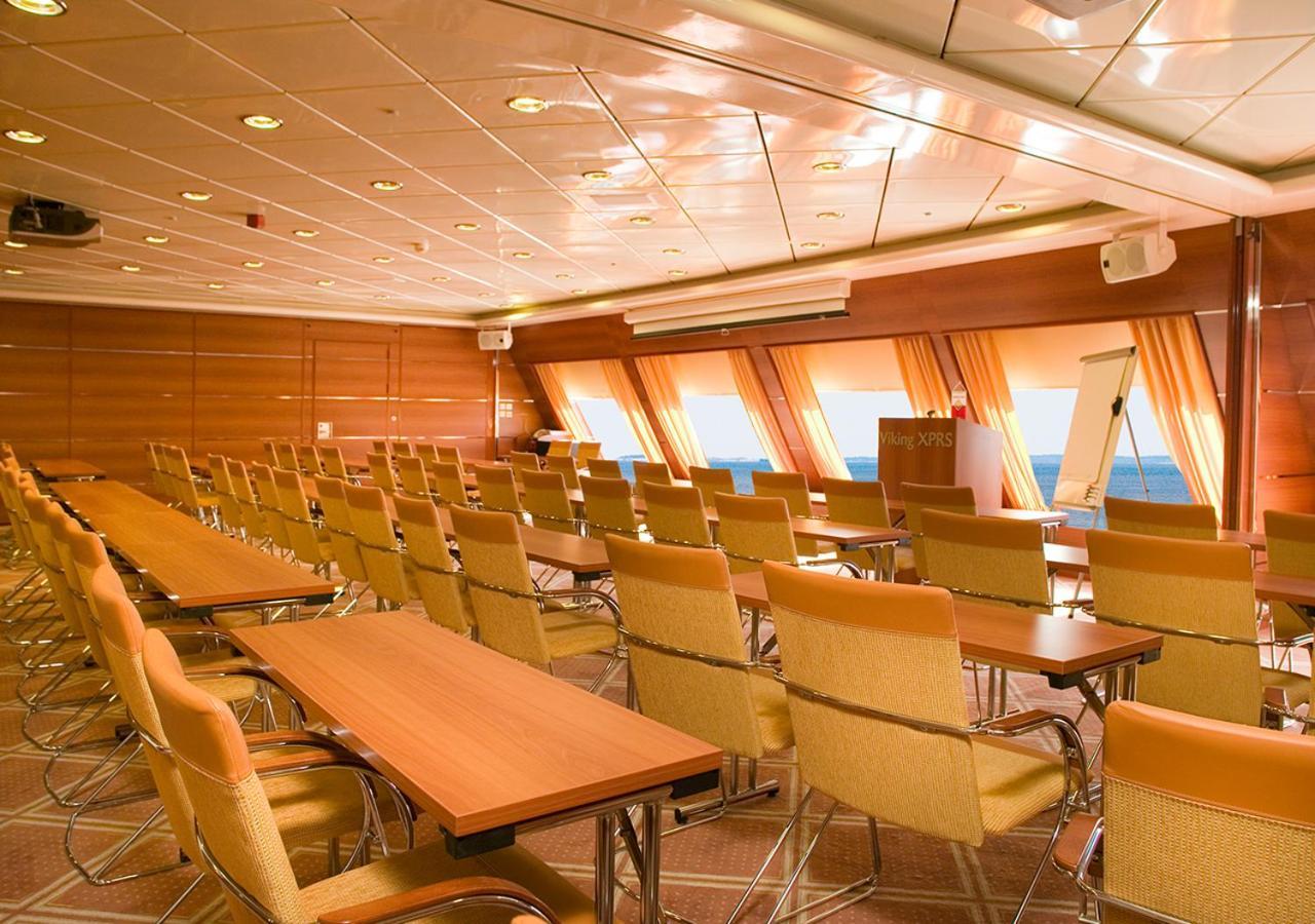 Viking Line Ferry Viking Xprs - Night Cruise From Helsinki Hotel Buitenkant foto